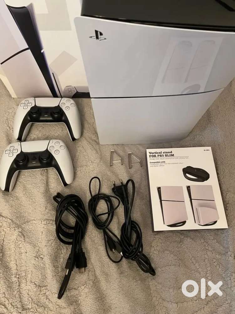 Ps5 slim disc edition 15 month older