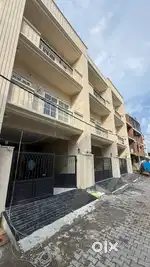 4bhk Luxury Villa  Bima Vihar  100 sq yard