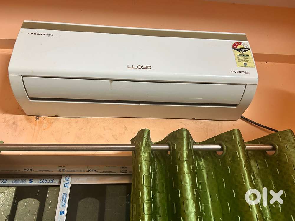 Lloyd 1.5ton 3star AC