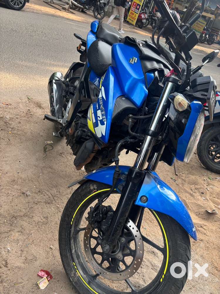Gixxer bike is ready to sell very well maintained
