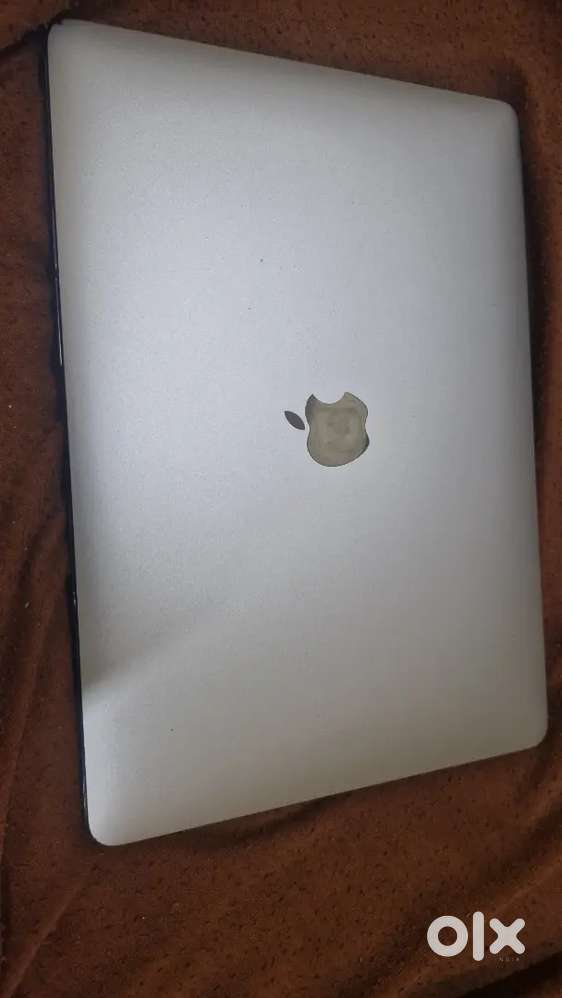 Laptop - Apple Macbook Air M1