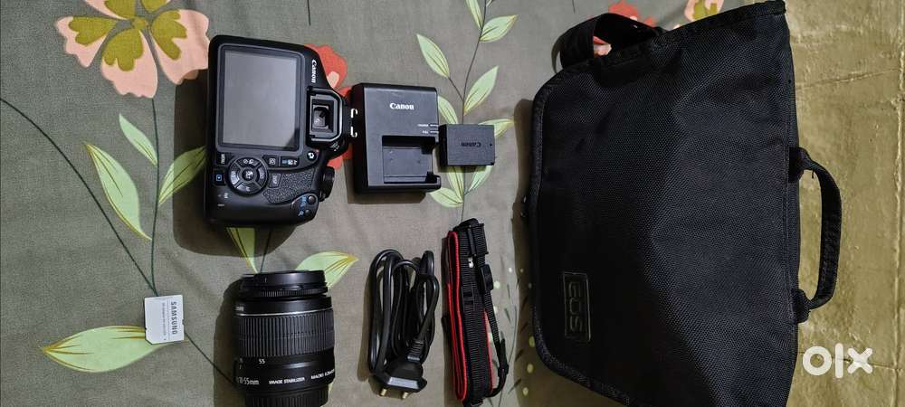 Canon 1300D DSLR – Excellent Condition with Original Accessories