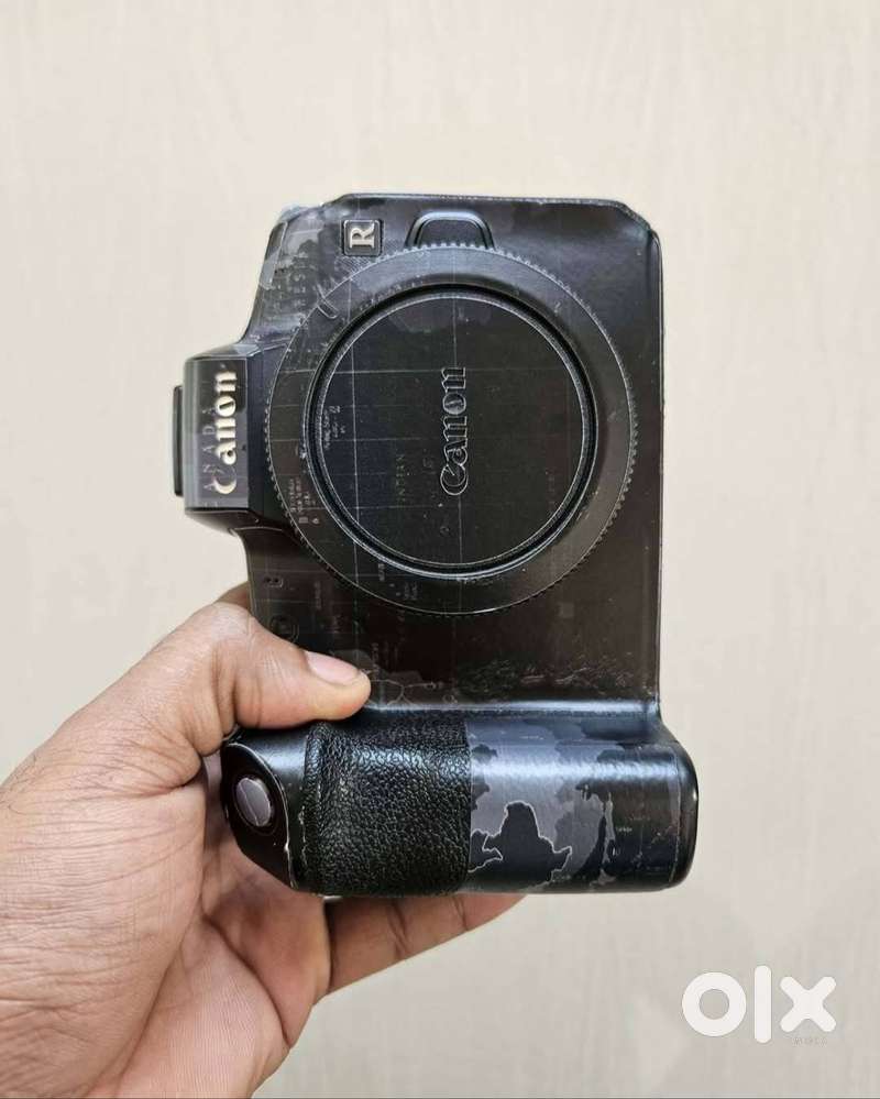 Canon Eos R Body Only with Sticker