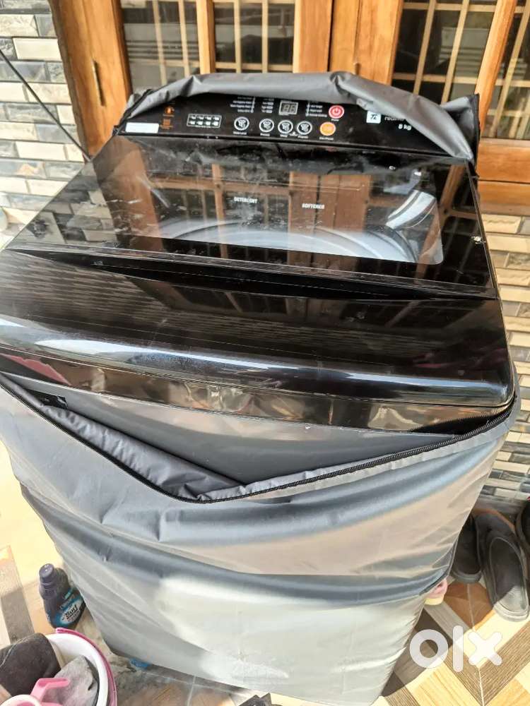 Brand new Realme 8kg topload washing machine with heater for sale.
