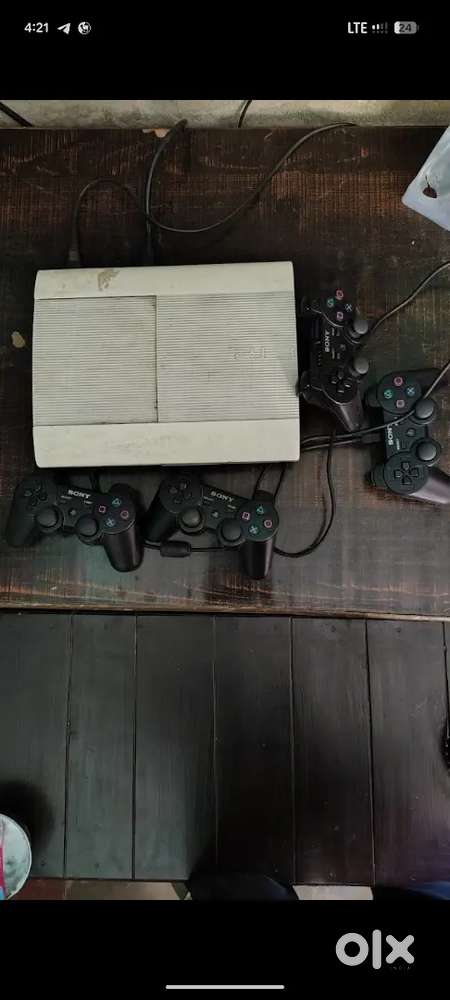 Play station 3 with 4 remote