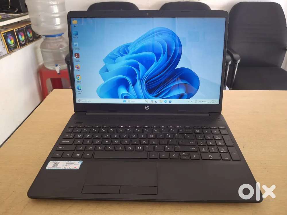 Clean New Cond HP Laptop 8 Gen Intel Pentium Gold, 8GB RAM, 256GB NVMe