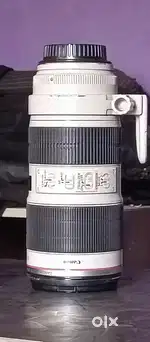 Canon 70-200  zoom lens