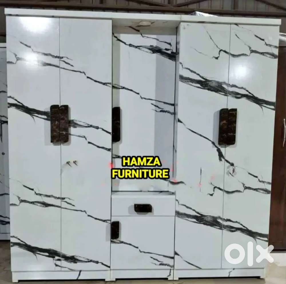 HAMZA FURNITURER New designer stylish look particle wood wardrobe