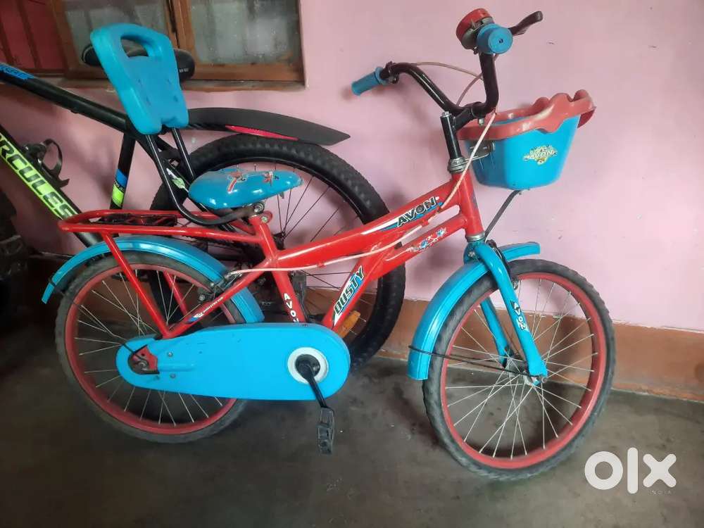 Kids Avon Cycle & kids helmet has sometimes been used