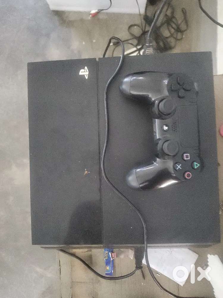 Sony PlayStation 4 Standard 1 TB Jet Black - PS4 