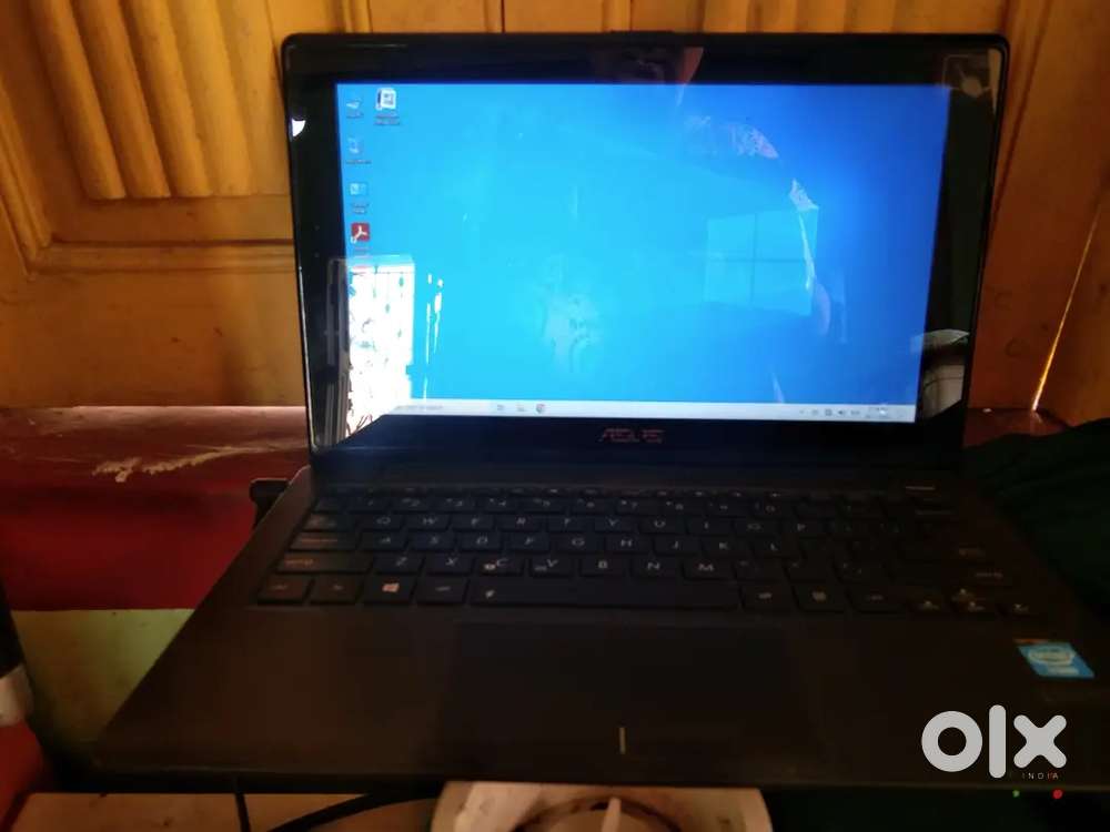 Asus mini size laptop