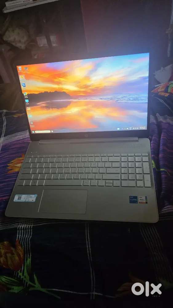 HP 15s i5 12th gen laptop 8gb ram New condition .Not a single scratch