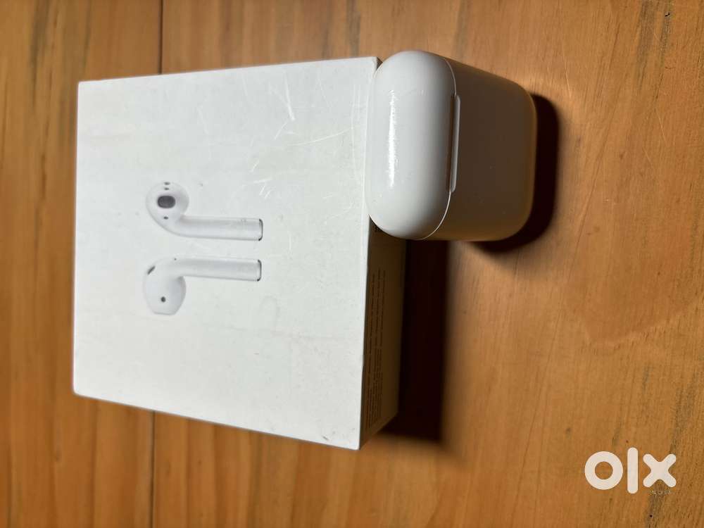 Airpods with charging case