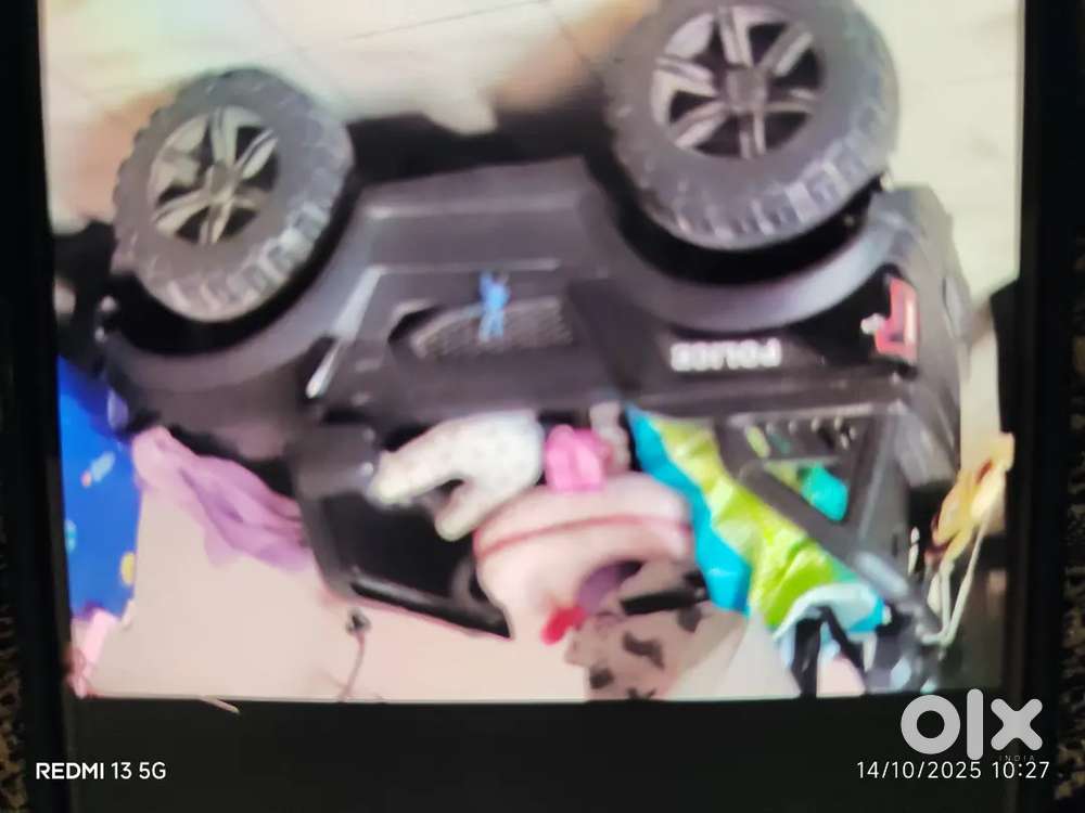 Battery va li car  (toy car)