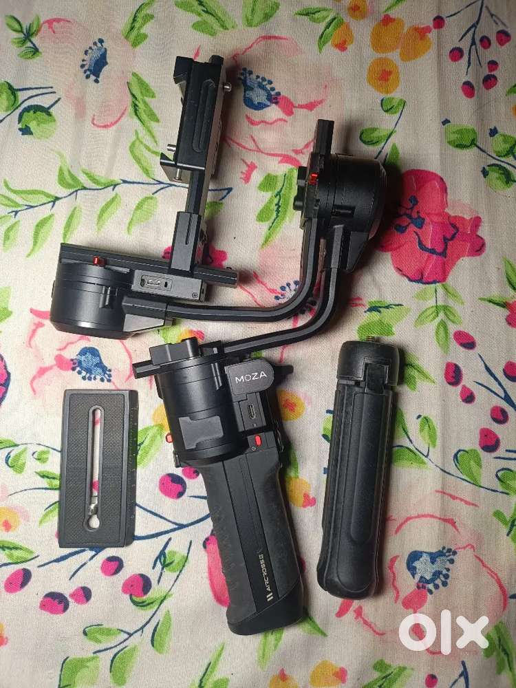 Moza Air Cross 3 Gimbal - Excellent Condition - Professional Gimbal