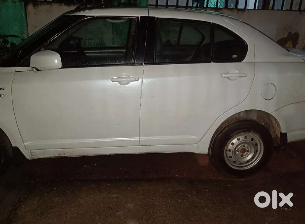 Maruti Suzuki Swift Dzire 2011 Diesel 90000 Km Driven