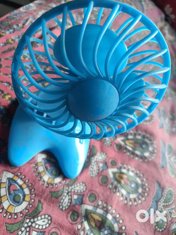 Mini fan blue colour