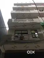 5 floor building in Hardev Nagar