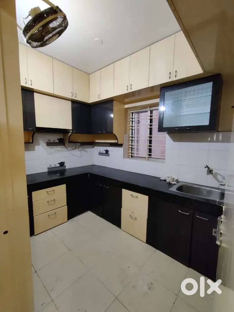 3Bhk  flat rent in by   Bartand location on road