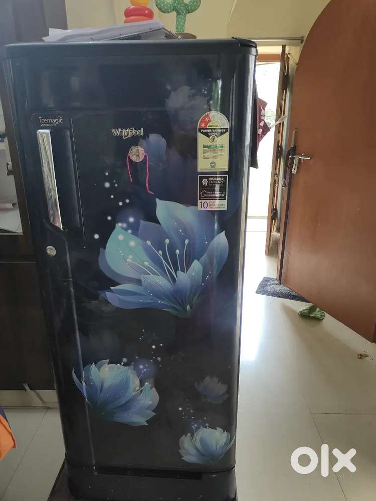 1.5yr old fridge n 7yrs old washing machine sale