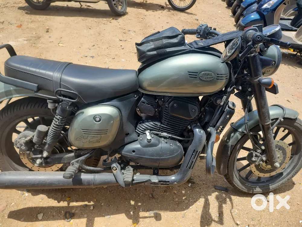 Jawa 42 Dual Channel Abs Cosmic Carbon