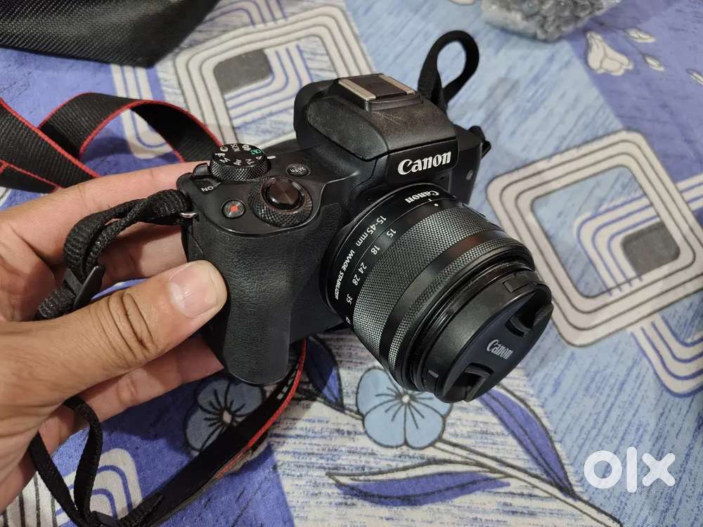Selling my Canon M50 DSLR