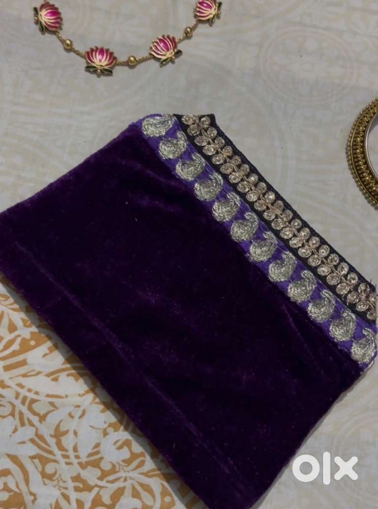 women pouch