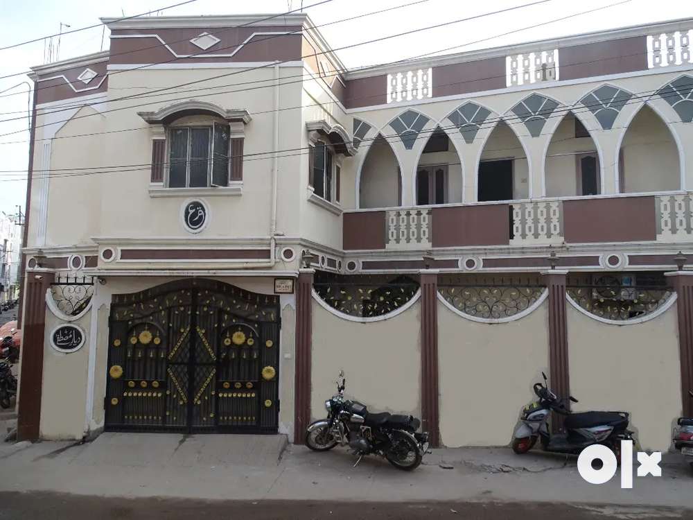 300 sq yards g+1 house for sale at Hassan nagar near idly hotel