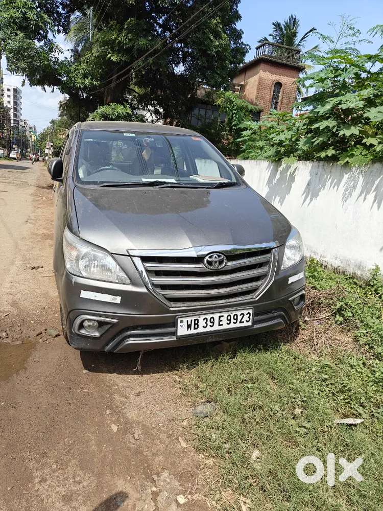 Toyota Innova 2015 Diesel Well Maintained