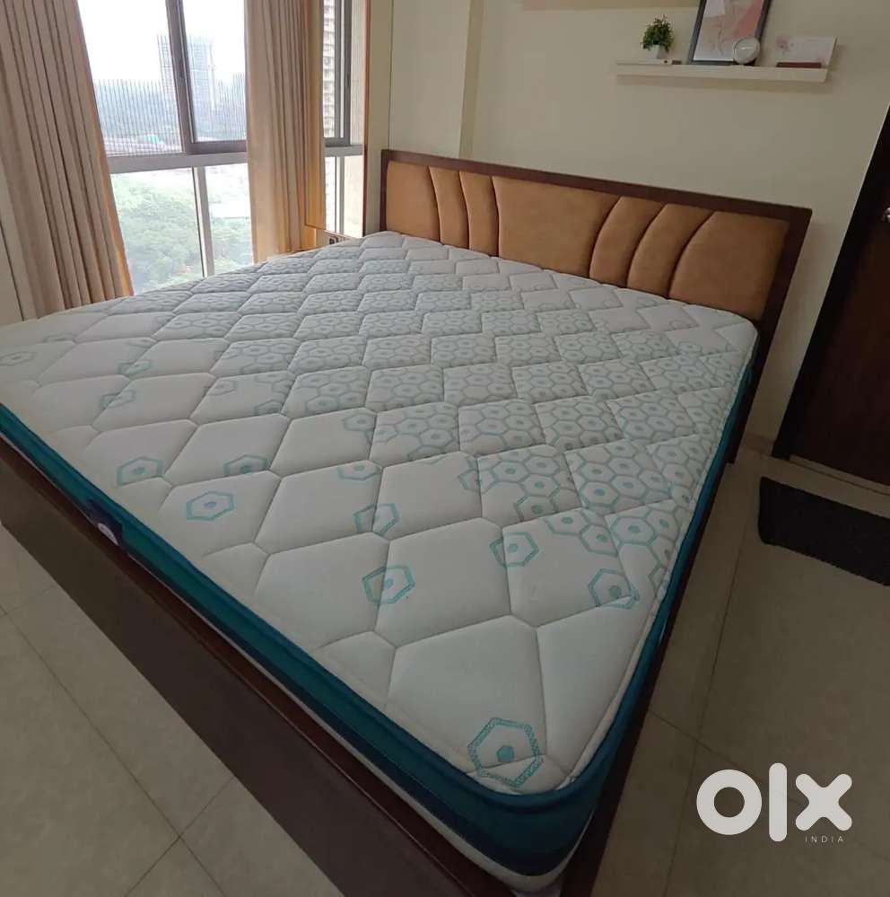 Sleepwell Pro Nexa Premium Mattress 6.5 ft x 6 ft, Excellent Condition