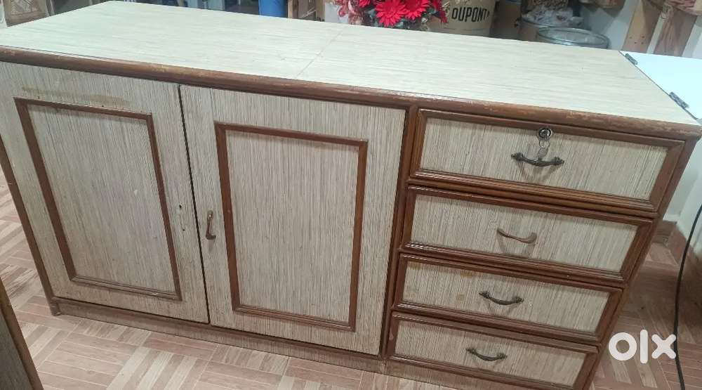 OFFICE TABLE