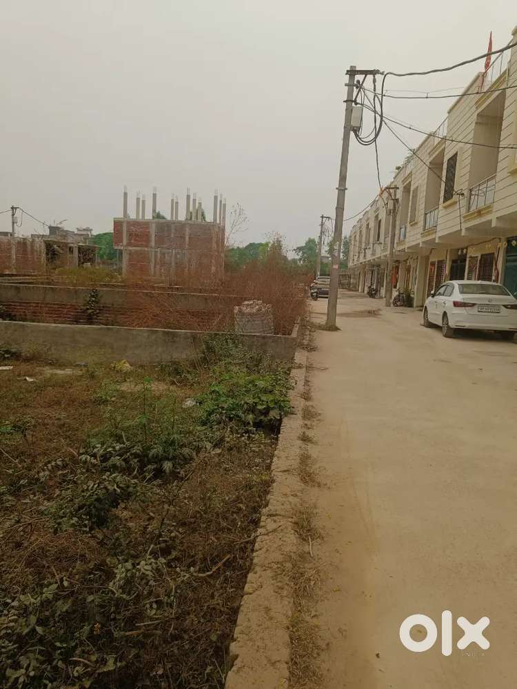 On road plot 70% loan ke sath