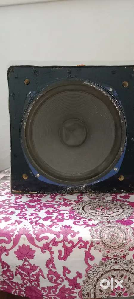 2 box 10 woofer. Fixed price 1800