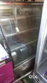 Sweet display counter