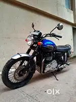 TRIUMPH  BONNVILLE  T 100