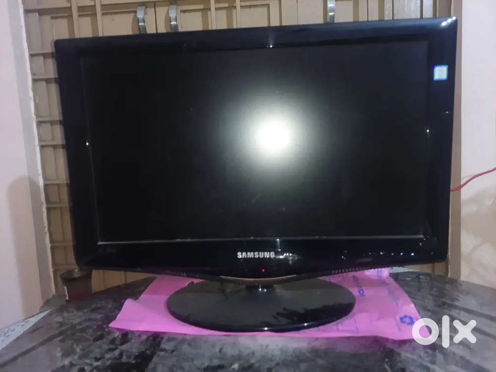 SAMSUNG 22' LCD TV
