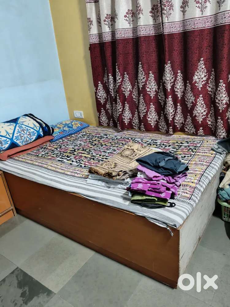 House Old Furniture (Khutwad Nagar Nashik )