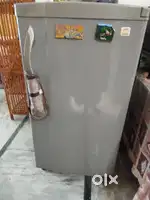 Single door Fridge: Good condition