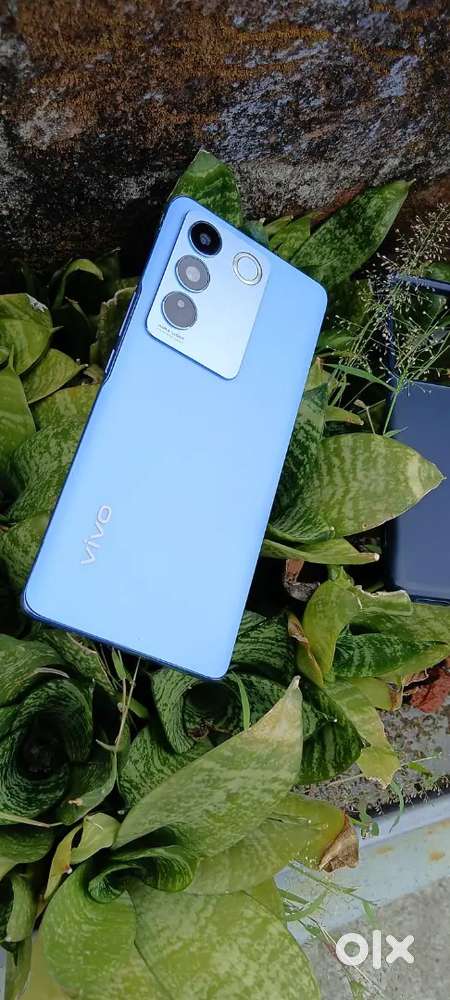 V27 128 all accessories available