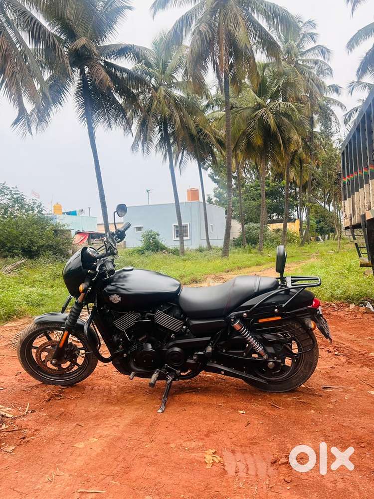Harley Davidson 750cc bike with screaming eagle
