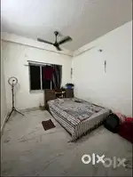 2bhk sharing urgent sell sharing 1 room