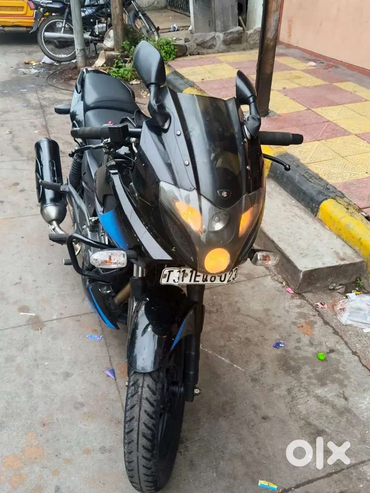 Sale pulsar220