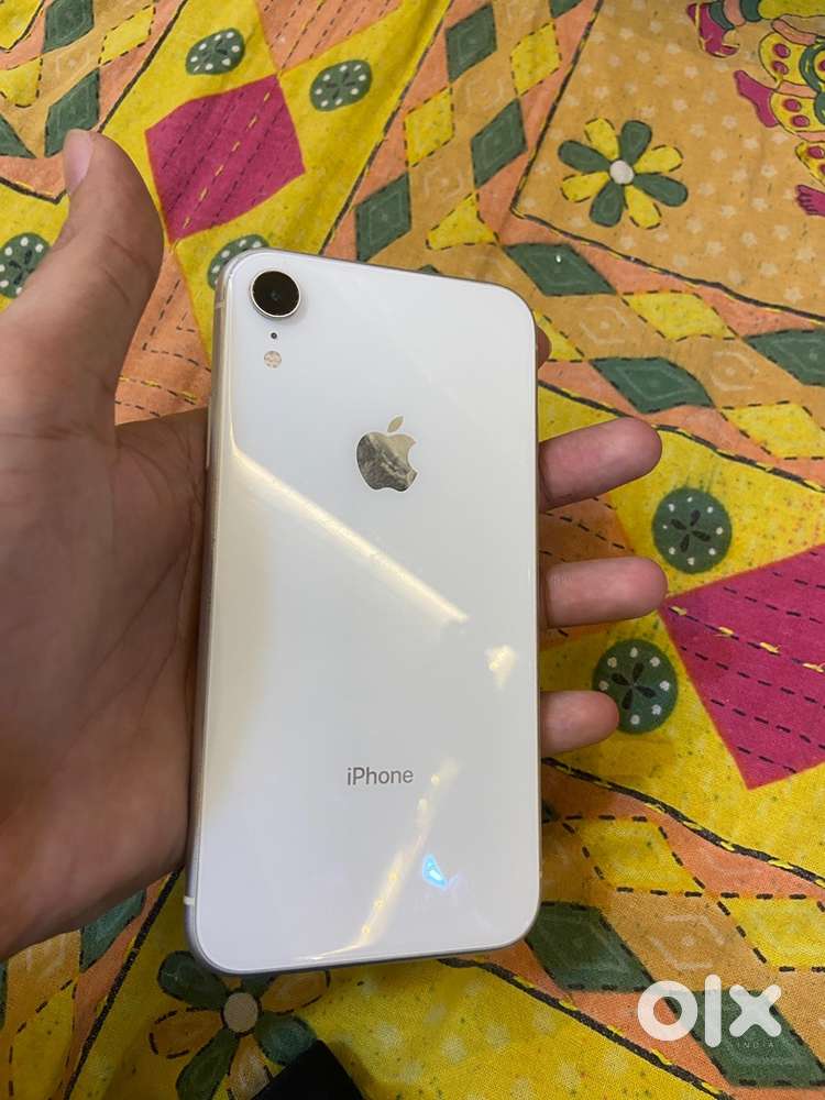 IPHONE XR 64GB