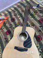 Yamaha F280 Acoustic Rosewood Guitar, Natural