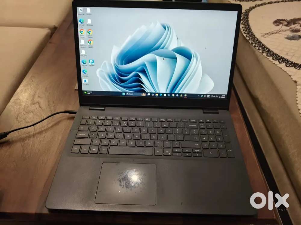Dell Inspiron 3501