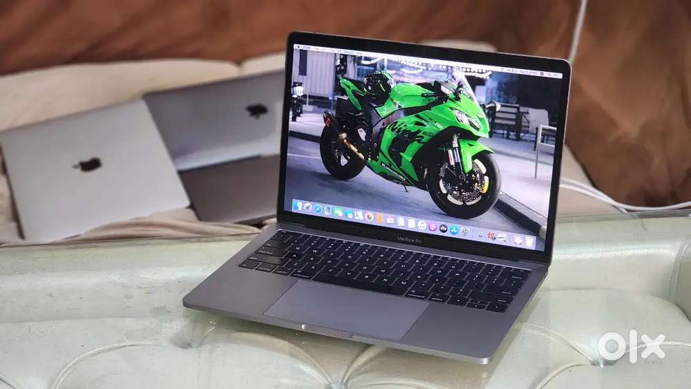 Apple Macbook Pro i5 8gb Ram 128gb Apple SSD 13inch Retina Display