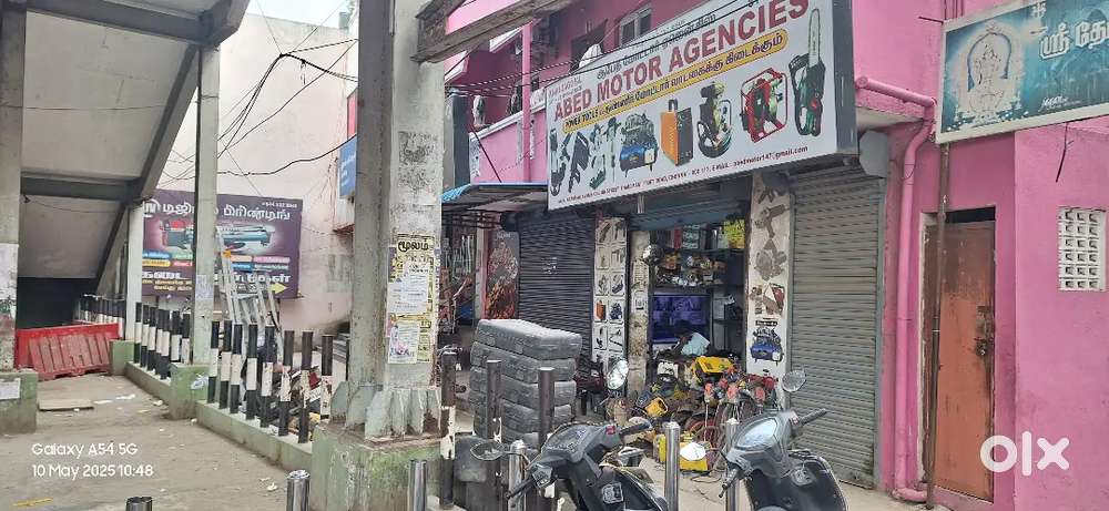 SHOP FOR RENT IN MAIN ROAD TARAMANI
