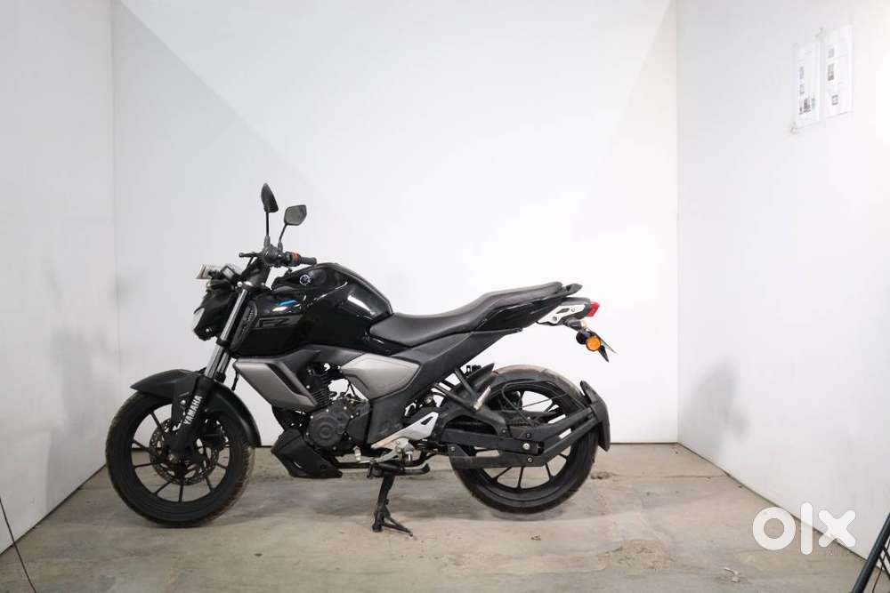 4930 YAMAHA FZ
