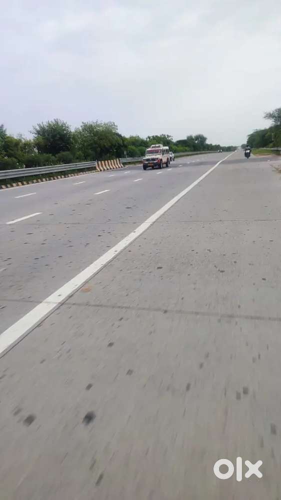 50 गज का प्लॉट 1.75 लाख रुपए में वह भी 12 से 18 महीनों की  किस्तों मे