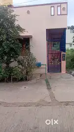 Individual house. Semi furnished. Single House. Owner not near.